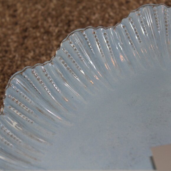 Soho Loft Dinner Plates Light Blue Scalloped Edge Melamine 11" Set of 4 NWT - Picture 4 of 6